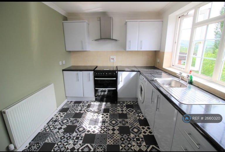 2 bedroom flat in St. Marys Court, Hollingworth, Hyde, SK14 (2 bed) (#2660320)