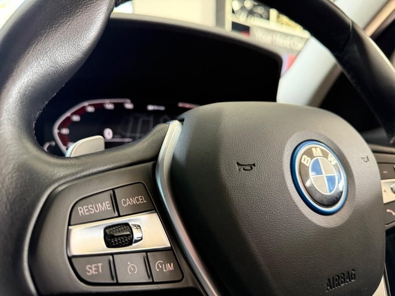2022 BMW 3 Series 2.0 330e 12kWh SE Pro Touring Auto Euro 6 (s/s) 5dr Estate PETROL/ELECTRIC Auto...