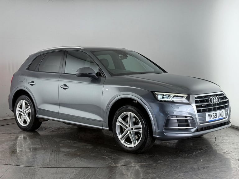 image for  Audi Q5 2.0 TFSI 45 S line S Tronic quattro Euro 6 (s/s) 5dr Petrol Automatic