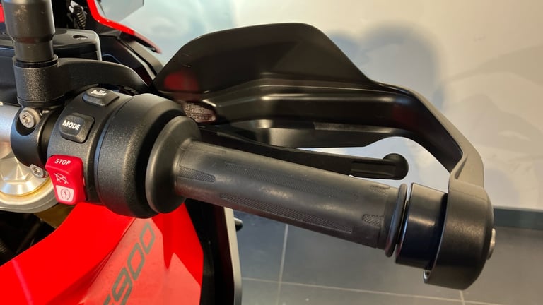 2021 BMW F900 F900 XR TE (20MY) ROADSTER PETROL Manual