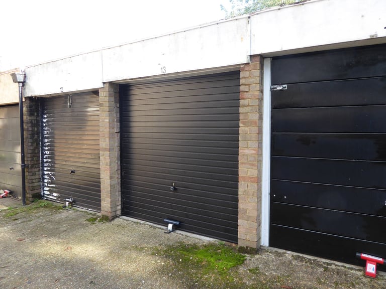 Garage to rent in East Putney SW15 2JU