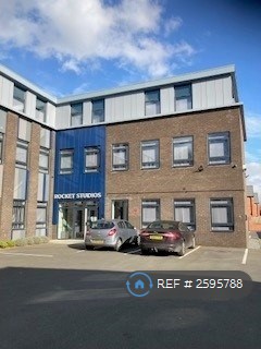 1 bedroom flat in Abbey Meadows, Leicester, LE4 (1 bed) (#2595788)