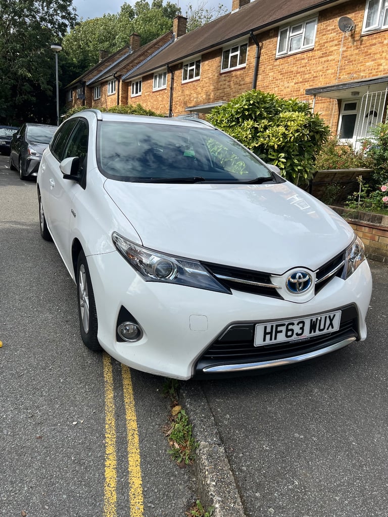 Toyota, AURIS, Estate, 2013, Other, 1798 (cc), 5 doors