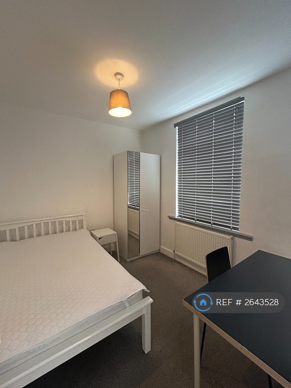 5 bedroom house in Newcome Road, Portsmouth, PO1 (5 bed) (#2643528)