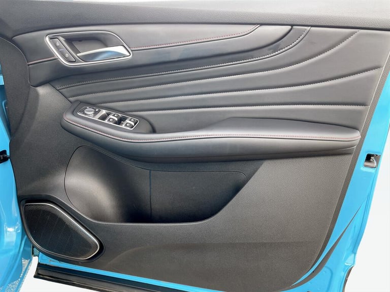 2023 MG MG HS 1.5 T-GDI 16.6kWh Trophy Auto Euro 6 (s/s) 5dr ESTATE Petrol/Electric Hybrid Automatic