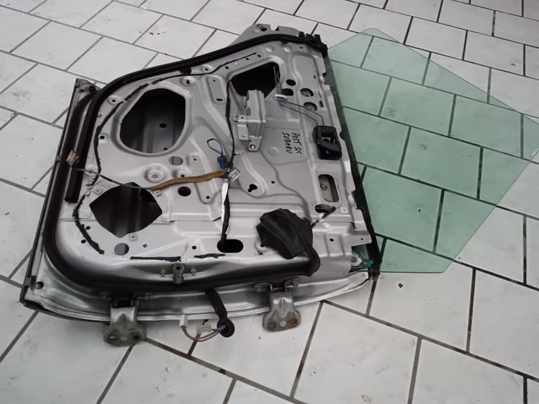Lh rear door Subaru Forester
