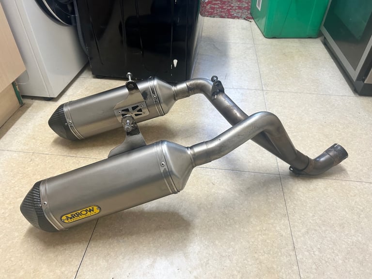 image for Triumph Speed Triple S & R Arrow Slip On Silencers A9600773