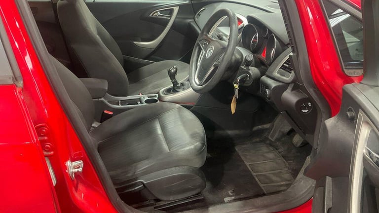 2011 Vauxhall Astra 1.4 16v Excite Euro 5 5dr HATCHBACK Petrol Manual