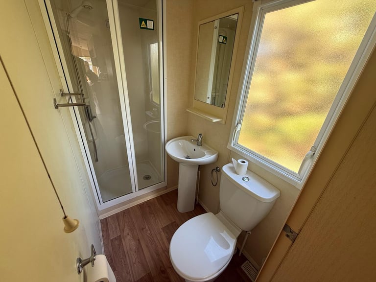 STUNNING STATIC CARAVAN BY THE BEACH FREE 2025 SITE FEES ABERGELE NORTH WALES 