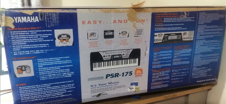 image for Yamaha PSR-175 Electronic Keyboard with stand and original box