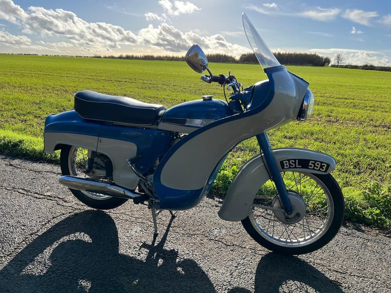 Norton jubilee 250cc,1959, fitted with Period Avon fairing, stunning 