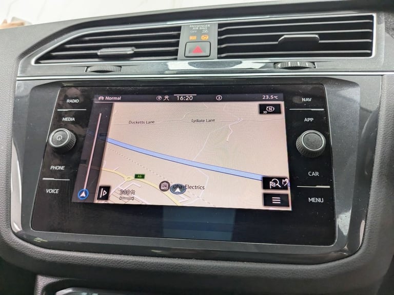 2020 Volkswagen Tiguan 1.5 ELEGANCE TSI DSG 5d 148 BHP 7SP AUTOMATIC ESTATE Estate Petrol Semi Au...