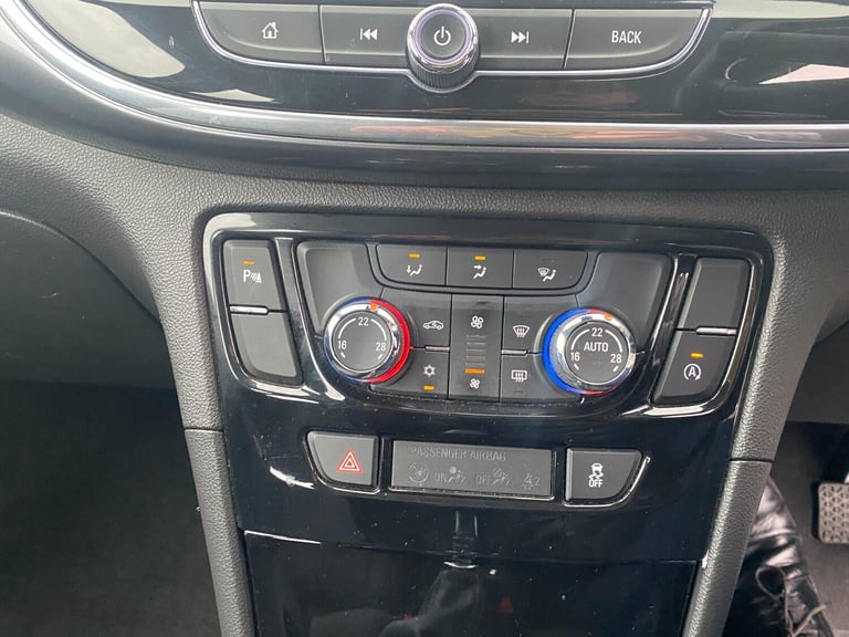2019 Vauxhall Mokka X 1.4T ecoTEC Design Nav 5dr Hatchback Petrol Manual