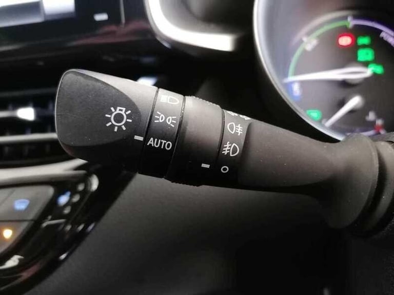 2019 Toyota C-HR 1.8 VVT-h Dynamic SUV 5dr HATCHBACK Petrol/Electric Hybrid Automatic