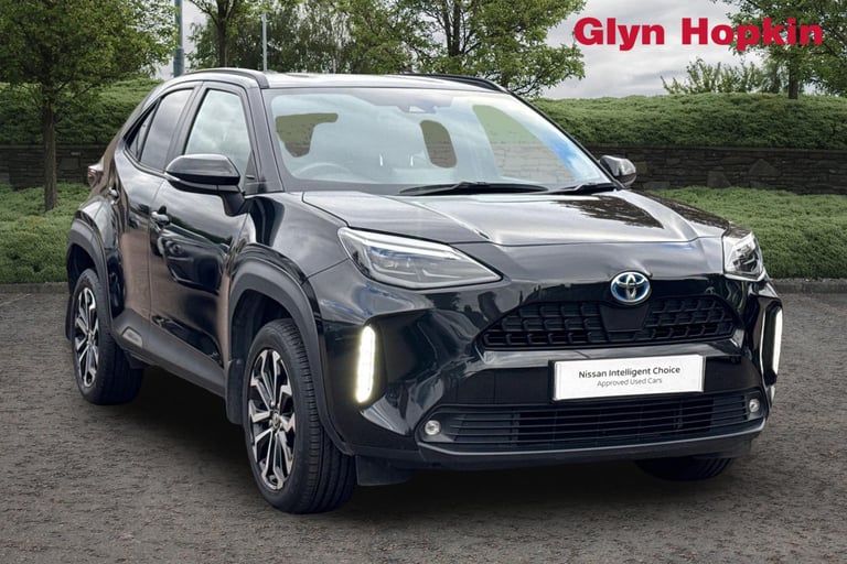 image for 2023 Toyota Yaris Cross 1.5 Hybrid Design 5dr CVT Estate Hybrid Automatic