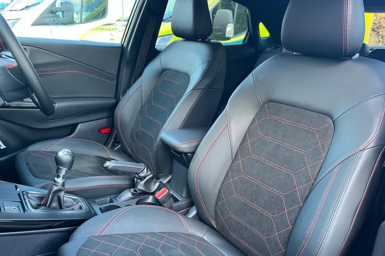 2025 Ford Puma 1.0 EcoBoost Hybrid mHEV ST-Line X 5dr HATCHBACK PETROL Manual