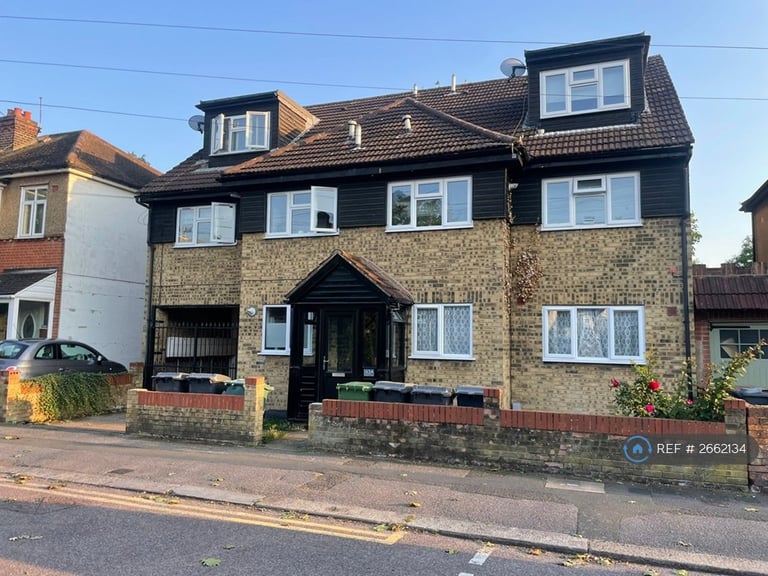 1 bedroom flat in Roebuck Court, London, E4 (1 bed) (#2662134)