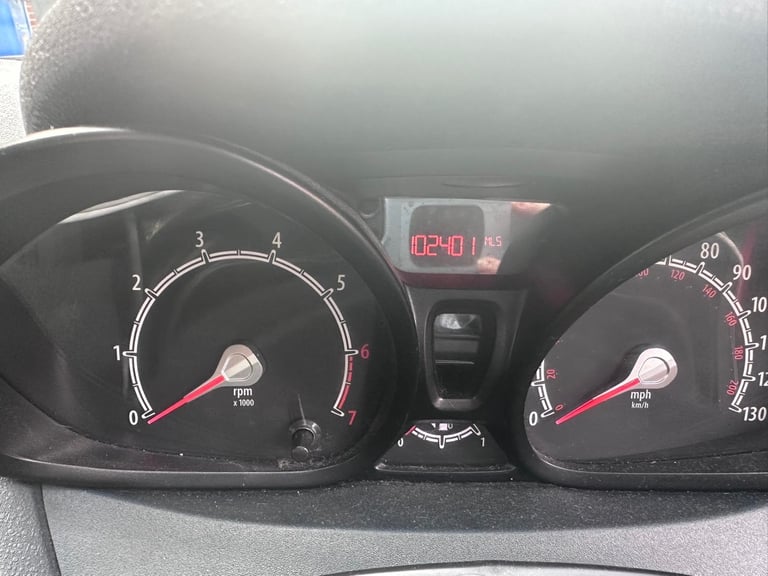 Ford, FIESTA, Hatchback, 2012, Manual, 1242 (cc), 3 doors