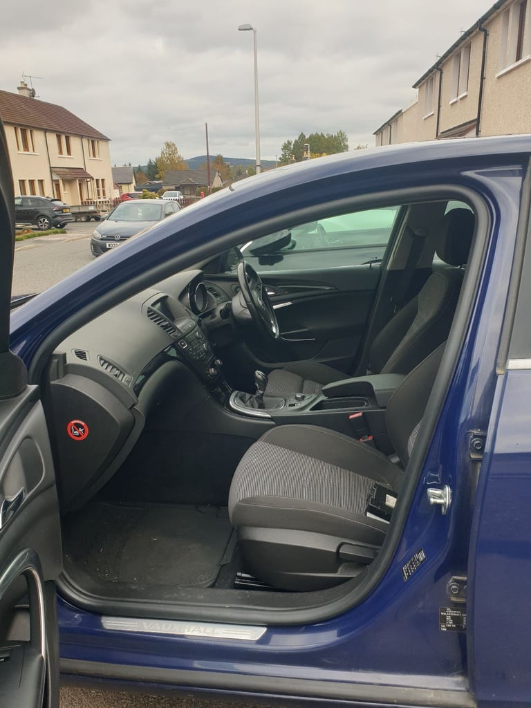 Vauxhall, INSIGNIA, Hatchback, 2012, Manual, 1956 (cc), 5 doors