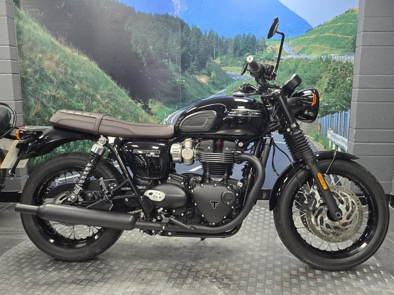 TRIUMPH BONNEVILLE T120