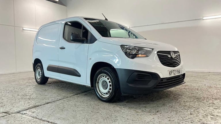 2022 Vauxhall Combo 2000 1.5 Turbo D 100ps H1 Dynamic Van [6 Speed] Van Diesel Manual