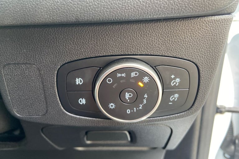 2020 20 FORD FOCUS 1.0T ECOBOOST ZETEC HATCHBACK 5DR PETROL MANUAL EURO 6 (S/S) 