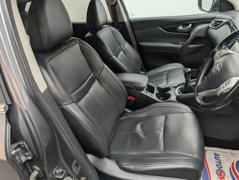 2017 Nissan Qashqai 1.5 dCi Tekna SUV 5dr Diesel Manual 2WD Euro 6 (s/s) (110 ps) - PRIVACY GLA H...