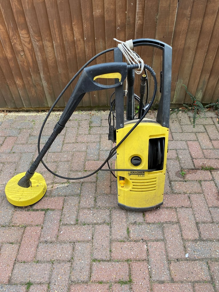 Pressure washer 