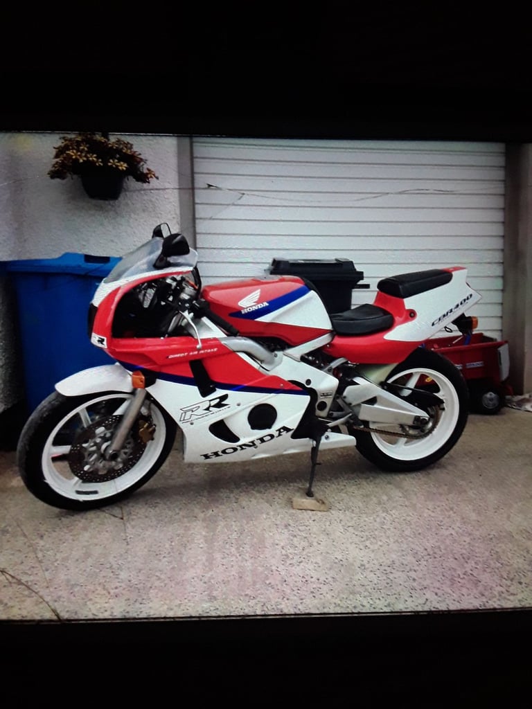 image for Honda cbr 400 nc29 1990