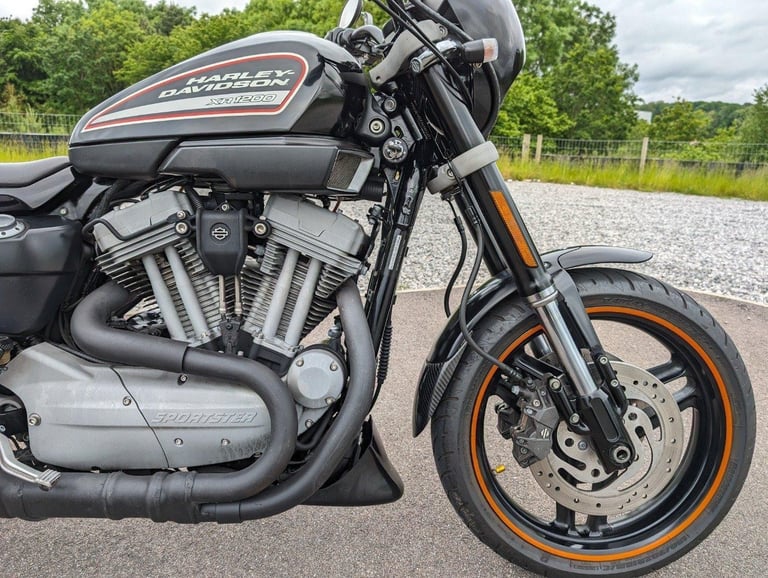 2011 HARLEY-DAVIDSON XR1200