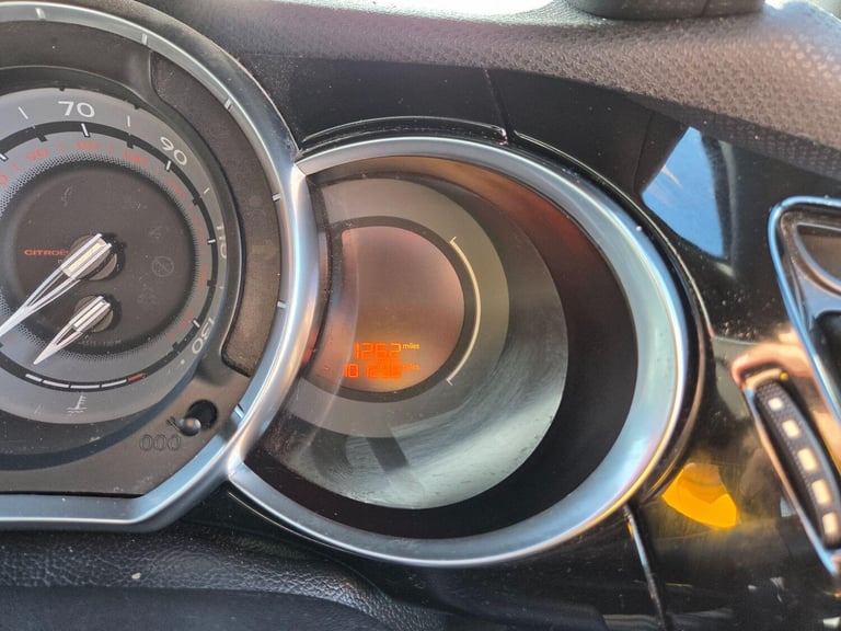 2011 Citroen DS3 1.6 e-HDi Airdream DStyle Euro 5 (s/s) 3dr Diesel