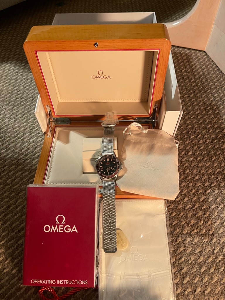 image for No time to die men’s 007 watch 