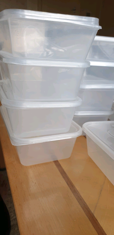 Re-useable plastic food containers 