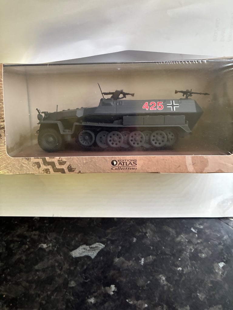 image for Atlas Collections Hanomag half track model
