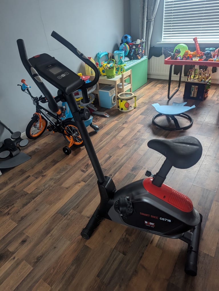 Magnetic Exercise Bike with Hand Pulse & iConsole APP