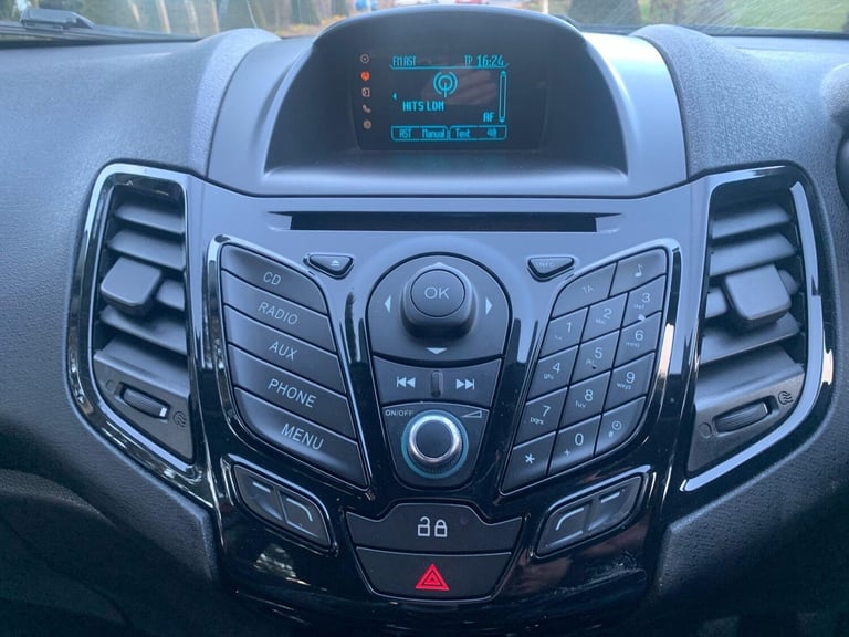 2013 Ford Fiesta 1.0T EcoBoost Zetec Euro 5 (s/s) 5dr Hatchback Petrol Manual