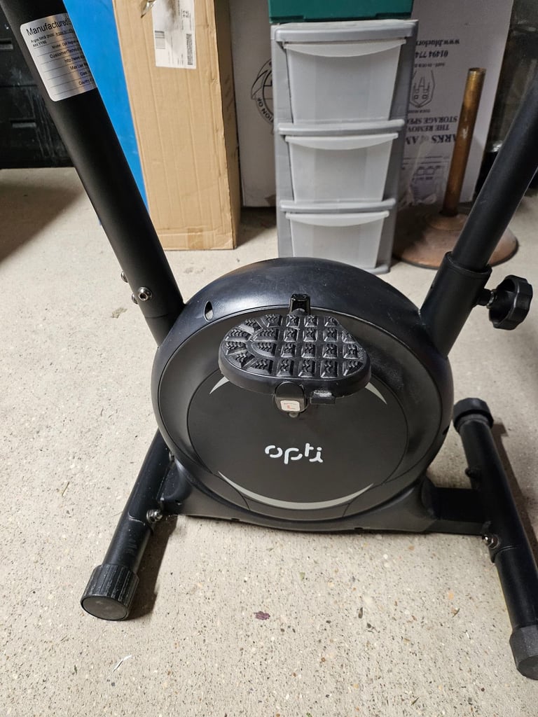 Opti Magnetic Exercise Bike 