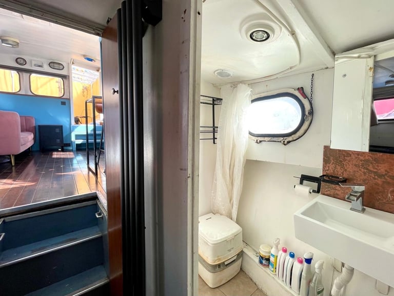 House Boat, Rope Street, SE16