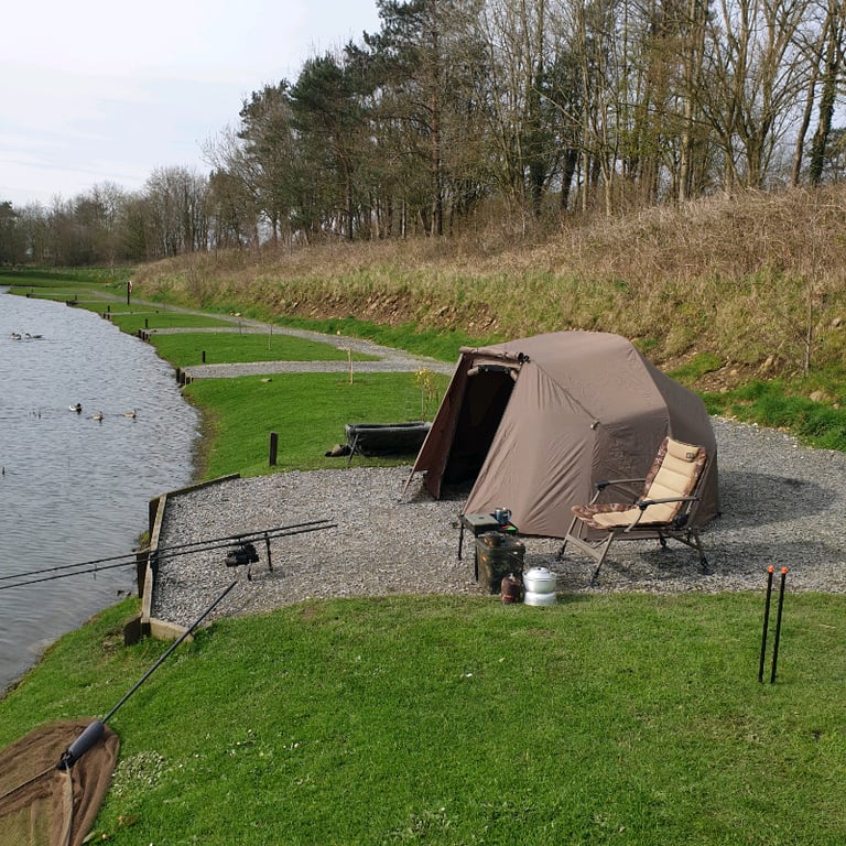 2 man bivvy, in Hull, East Yorkshire