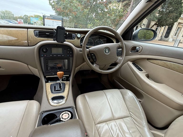 2003 Jaguar S-Type 2.5 S-Type V6 SE Auto 4dr Saloon Petrol Automatic