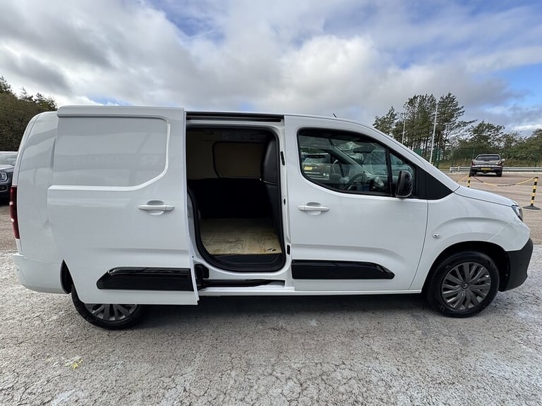 2024 Citroen Berlingo HDi 100ps 950 Driver XL LWB Euro 6 with Air Con, Rev Cam, Sat Nav, Cruise &...