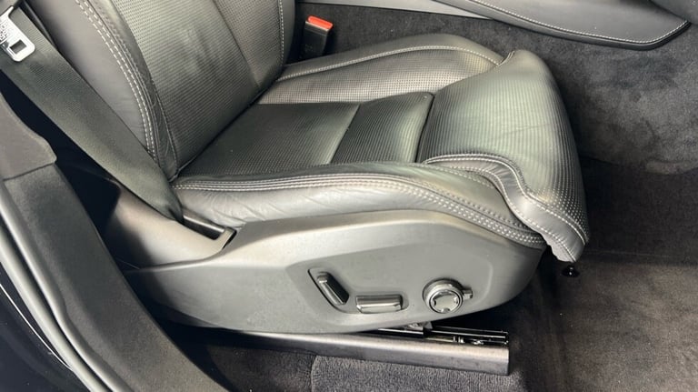 2023 Volvo XC90 Plus, B5 AWD mild hybrid, Diesel, Dark, 7 Seats (Panoramic Sunroof, BLIS) Estate ...