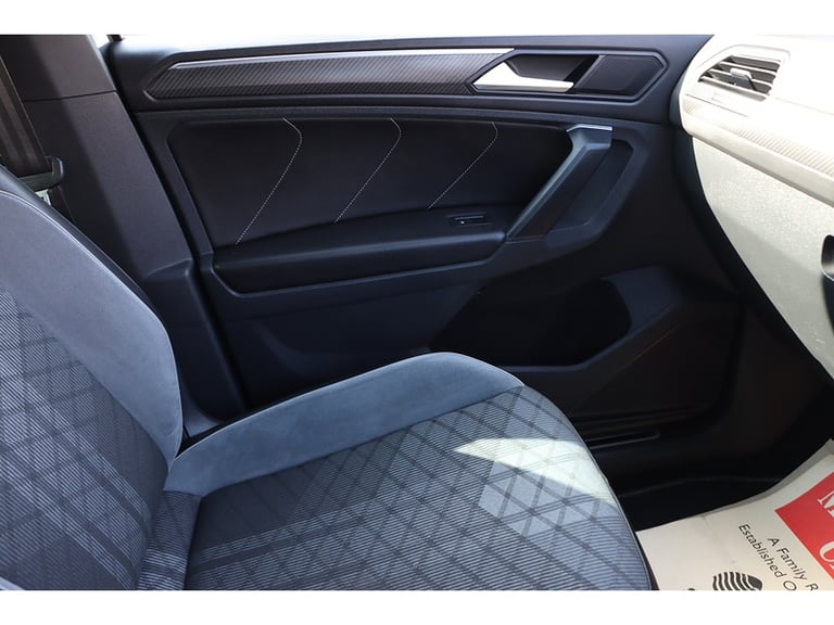 2021 Volkswagen Tiguan TSI R-Line SUV Petrol Automatic