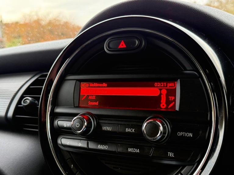 2017 67 MINI HATCH 1.5 COOPER HATCHBACK 3DR PETROL AUTO EURO 6 (S/S) (136 PS)