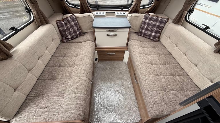 2022 Swift Sprite Major 4 SB Transverse Island Fixed Bed End Washroom