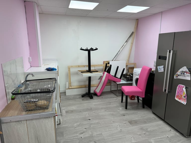 Commercial Property To-Let Cumnock Town Center