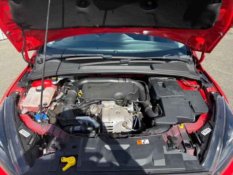 Ford Focus 1.0 EcoBoost 125 Zetec S 5dr, Cheap tax/ insurance Petrol