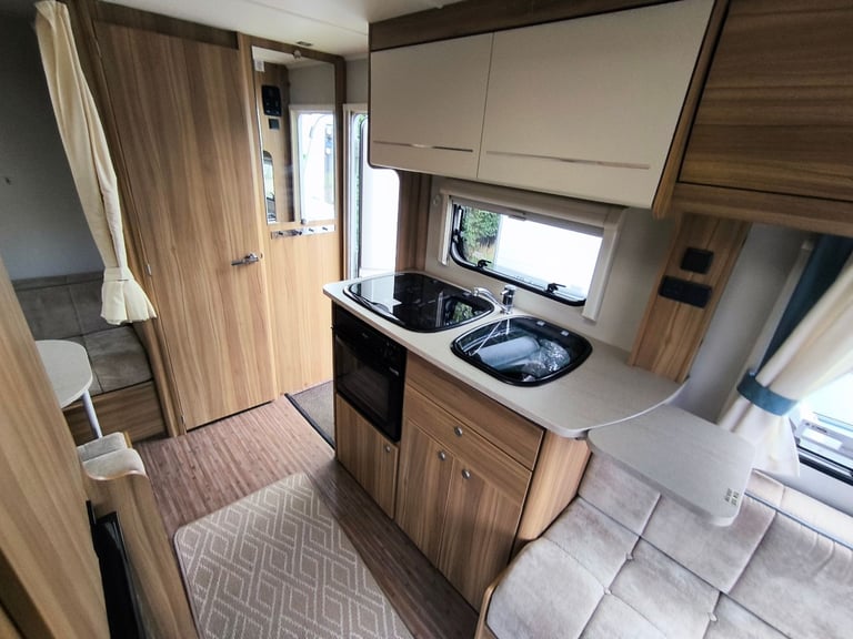 2014 Elddis Xplore 304 – 4 Berth Lightweight Compact Caravan