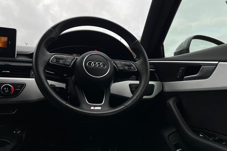 2019 Audi A4 40 TDI S Line 5dr S Tronic ** Paddle Shifters - Bluetooth / USB Connection Estate Di...