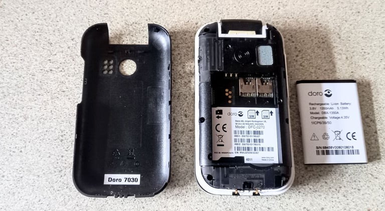 1 X Mobile Phone (DORO 7030)